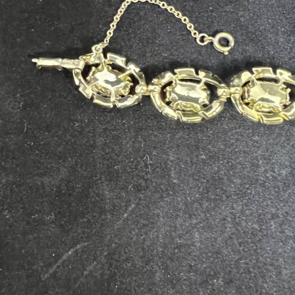Vintage Coro Gold Tone Clear Rhinestone Bracelet Missing Stone W/Safety (3052) - Picture 5 of 10